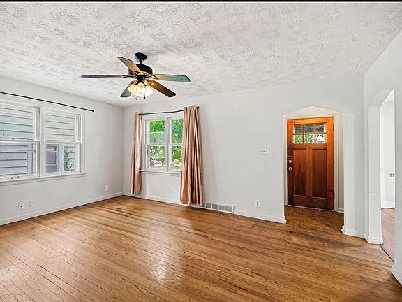 2nd image of 841 S 50th Ave