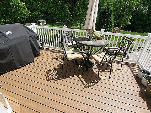 3rd image of 23 Suffern Ln