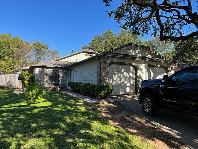 3/2/1 left side of duplex property.