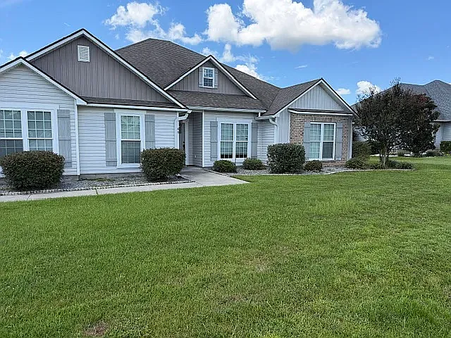 44 Barrett Ln