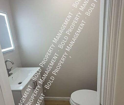 5th image of 415 Mauch Chunk St #2