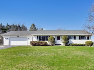 238 Thistledown LANE, Walworth, WI