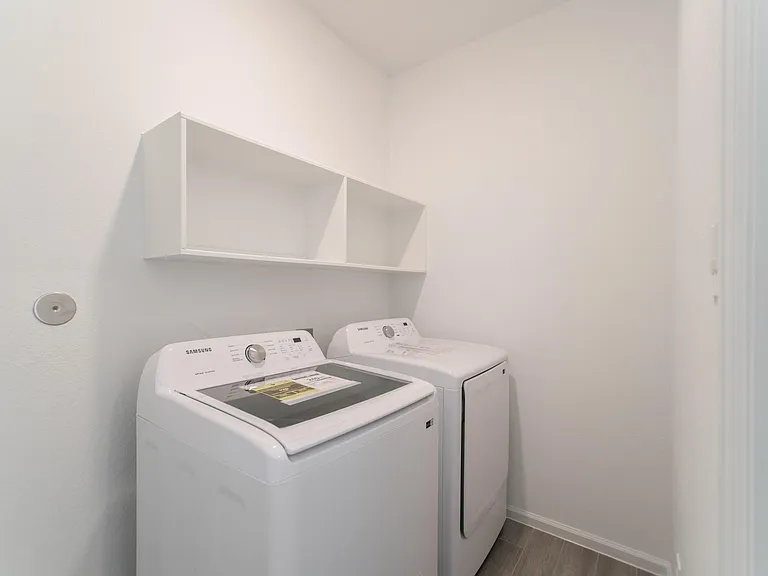 670 Royal Arch Dr — Photo 35