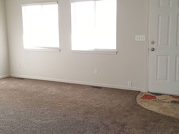 2nd image of 176 Calabria Dr
