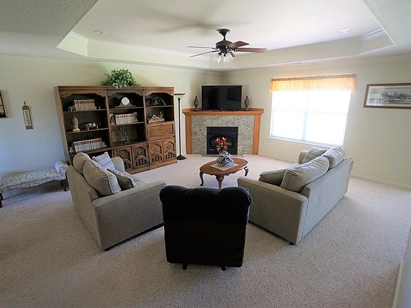 5th image of 11069 Meadowsweet Dr