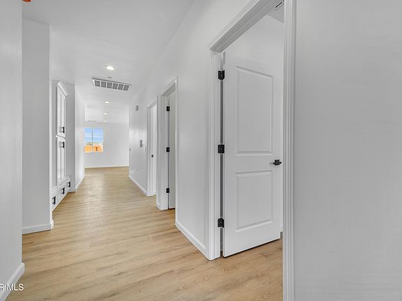 3rd image of 21420 Reed Pl