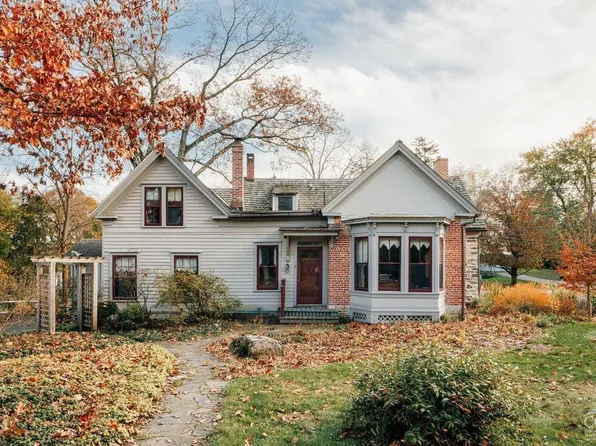 31 William Street, Kinderhook, NY 12106