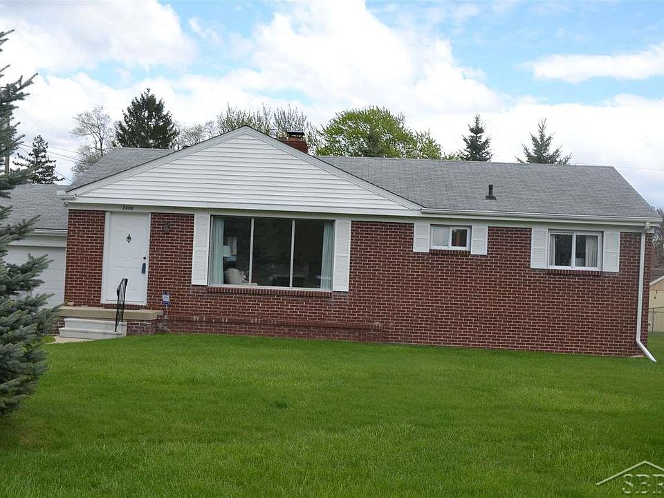 1st image of 2596 Luella Ave