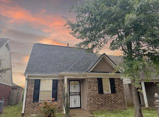 10225 Sterling Ridge Dr, Cordova, TN 38018