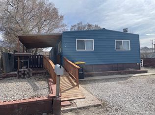 518 E Spruce St, Rawlins, WY 82301