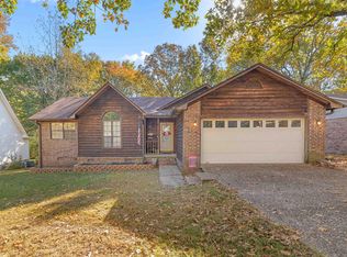 1517 Elaine Dr, Jacksonville, AR 72076