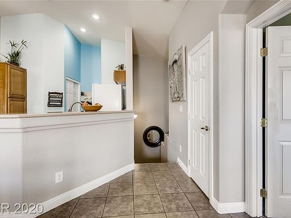 4th image of 1102 Elation Ln Unit 1