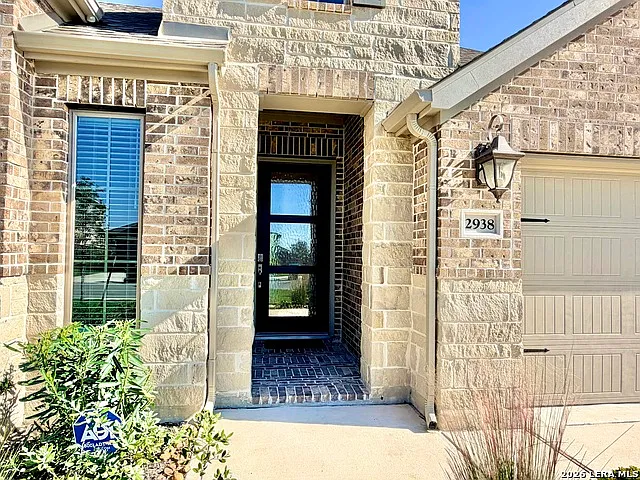 4 bed, 3.0 bath, 2511 sqft, $2,875 — Photo 3