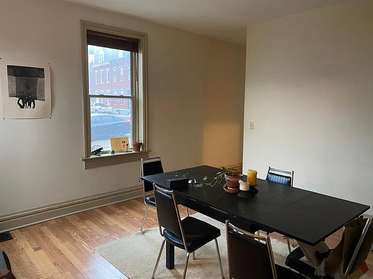 3631 Charlotte St — Photo 9