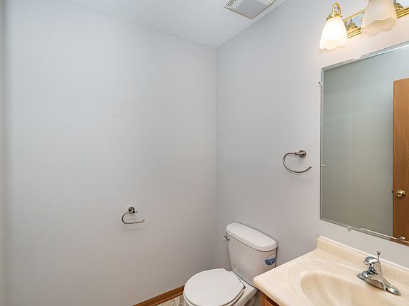 4th image of 9948 S Parnell Ave