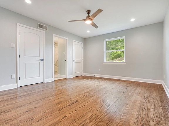 5th image of 2533 El Cerrito Dr