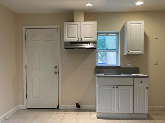 5th image of 416 21st St #1