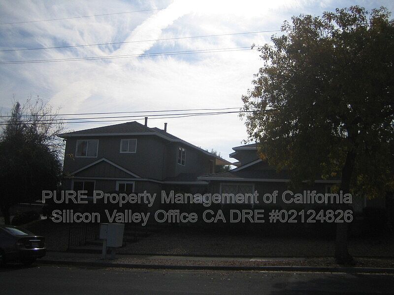 1st image of 122 Towne Ter #4