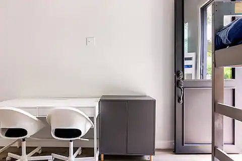 3rd image of 6829 Bellaire Ave #6