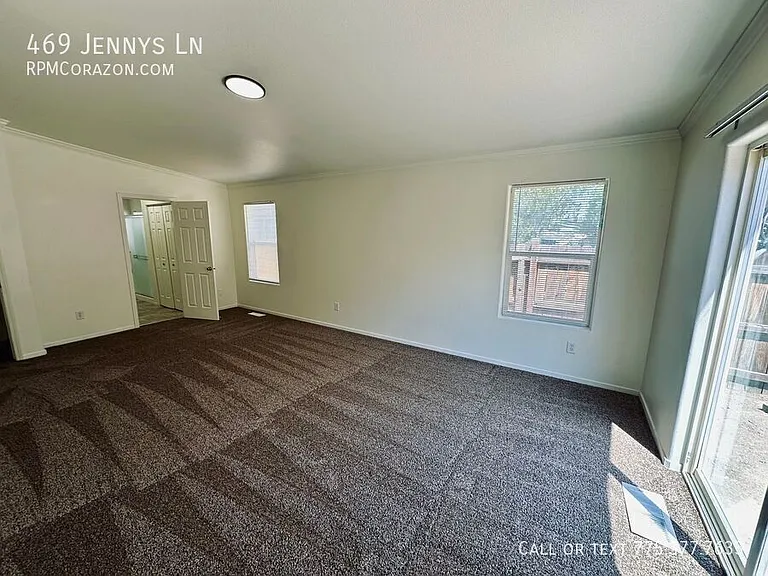 469 Jennys Ln — Photo 10