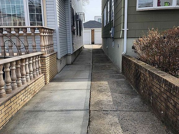 3rd image of 77-11 64th Ln #1