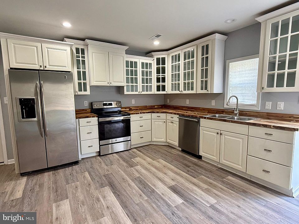 1st image of 46307 Rue Purchase Rd #C