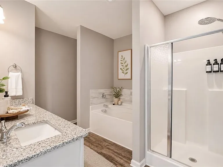 201 Cades Ct — Photo 18