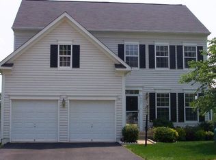 10041 Naughton Ct, Bristow, VA 20136