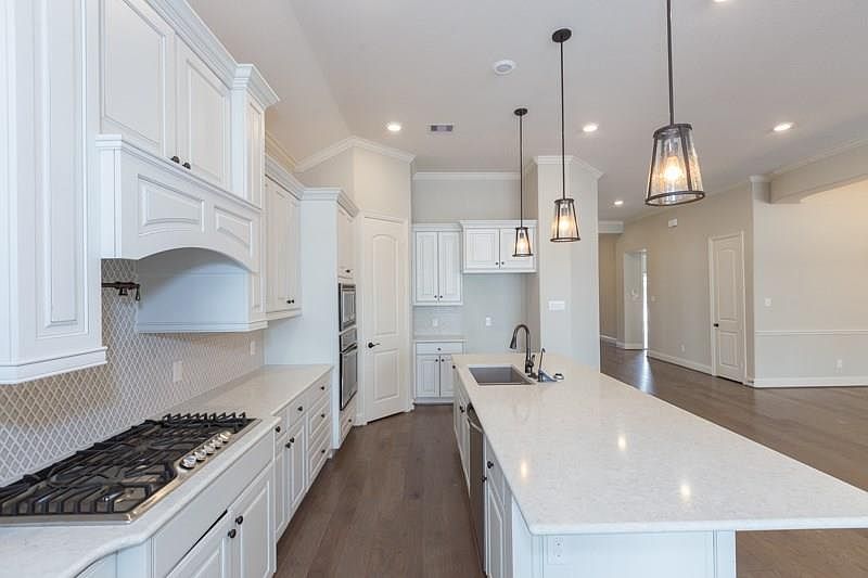 1st image of 5046 Robin Park Ct