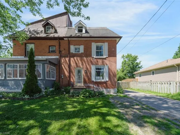 15 George St N, Kawartha Lakes, ON K0L 2W0