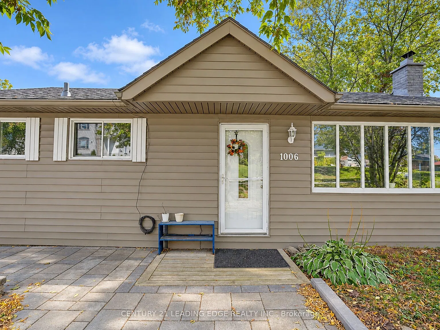 2 bed, $2,400 — Photo 3