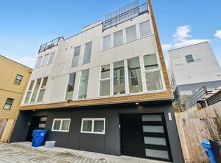 4221B Fremont Ave N, Seattle, WA 98103