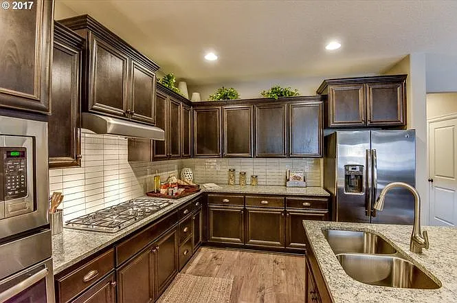 3765 SE McKenzie Ave — Photo 13