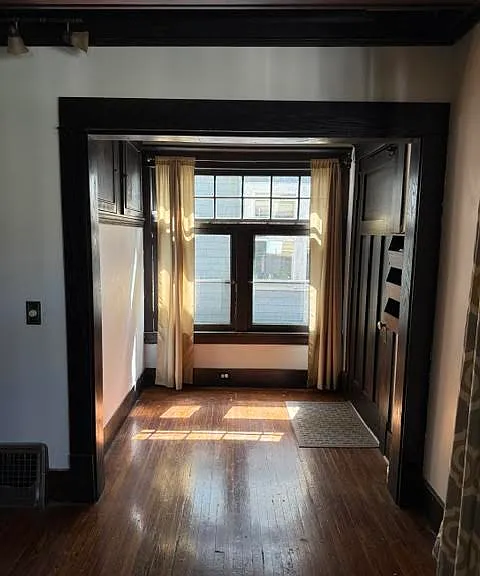 105 Florence Ave #1 — Photo 3