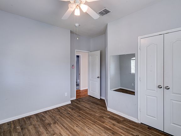 2nd image of 539 Hawken Dr