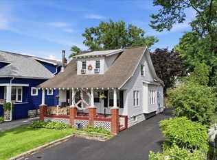 1240 Dean St, Niskayuna, NY 12309
