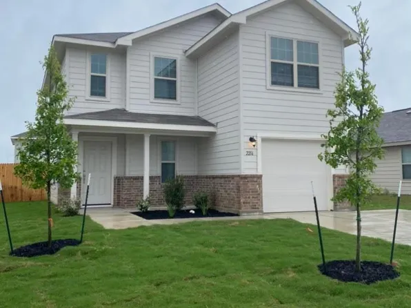 2216 Mayfield Ln, Seguin, TX 78155