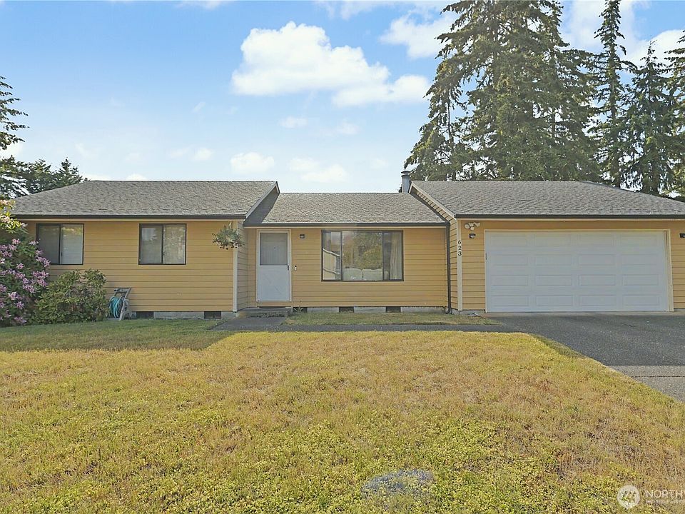 1st image of 623 Hawks Glen Drive SE