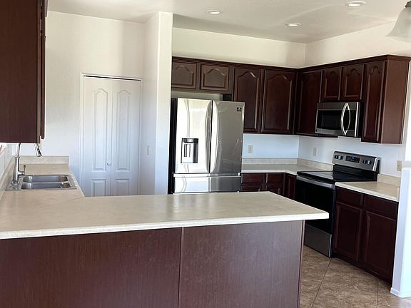 2nd image of 8744 N Hidden Wash Ct