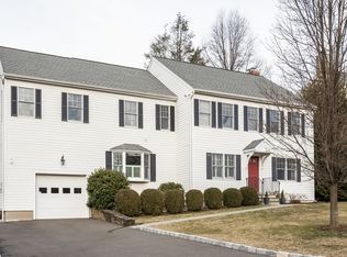 12 Concord Ln, Darien, CT 06820