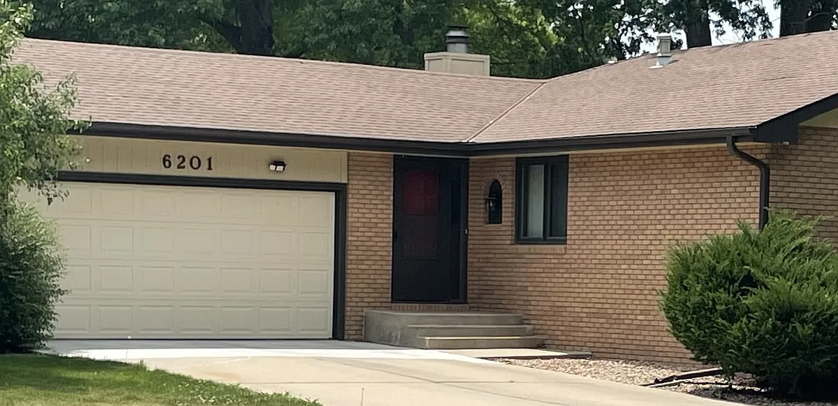 Building Photo - 6201 Deerwood Dr
