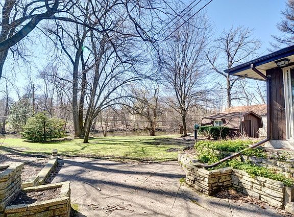 4th image of 639 Melody Ln