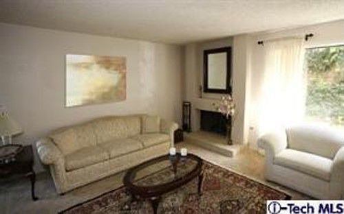 4th image of 57 Northwoods Ln