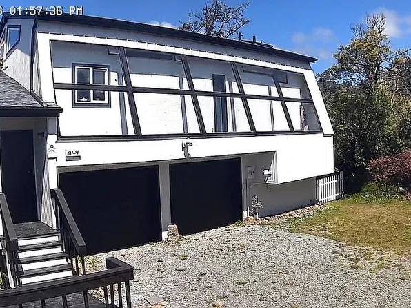 401 N 6th Ave, Rockaway Beach, OR 97136