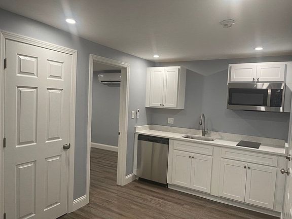 2nd image of 129 Pleasant St #1