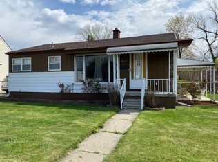 28075 W Warren Rd, Garden City, MI 48135