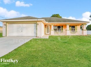 363 Claridge Cir, Lehigh Acres, FL 33974