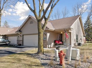 8334 Rhoy St, Victoria, MN 55386