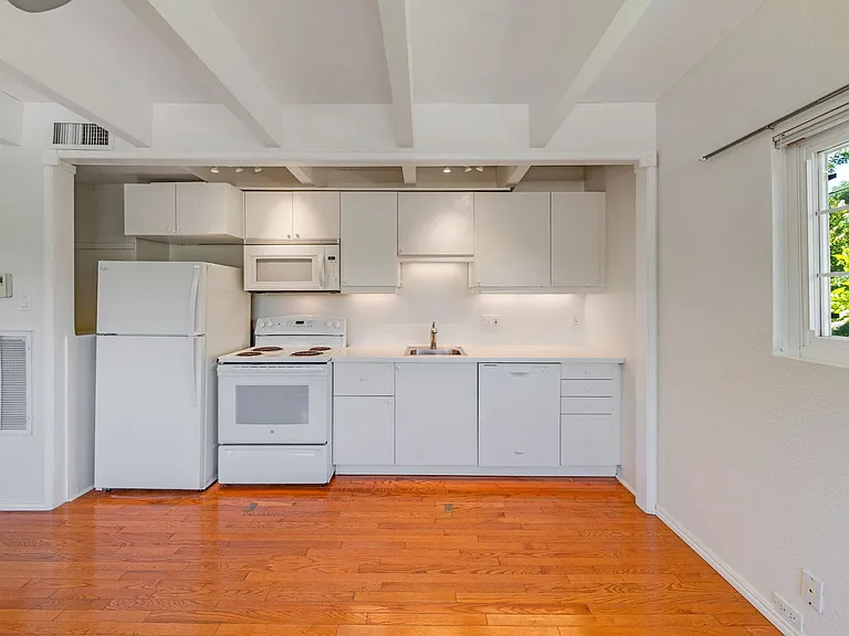 8150 Winding Way — Photo 11