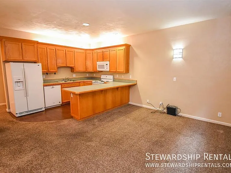 1825 Harris St #1 — Photo 4